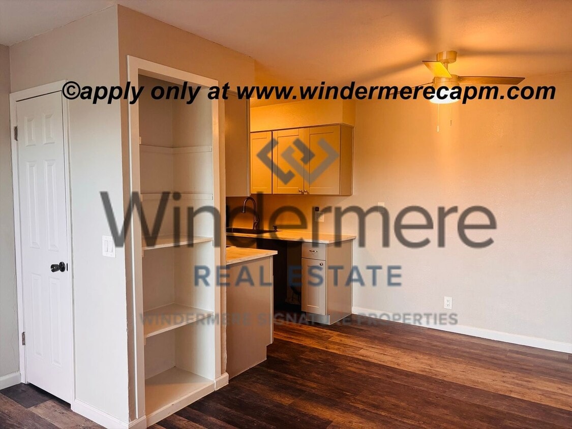 Modern Living at Tanglewood-Stylish First-Floor Condo! - Modern Living at Tanglewood-Stylish First-Floor Condo!