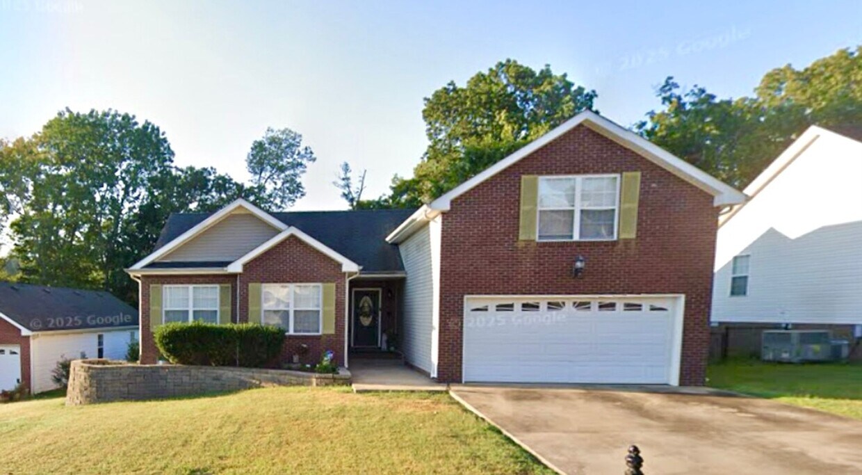Foto principal - 3128 Brook Hill Dr