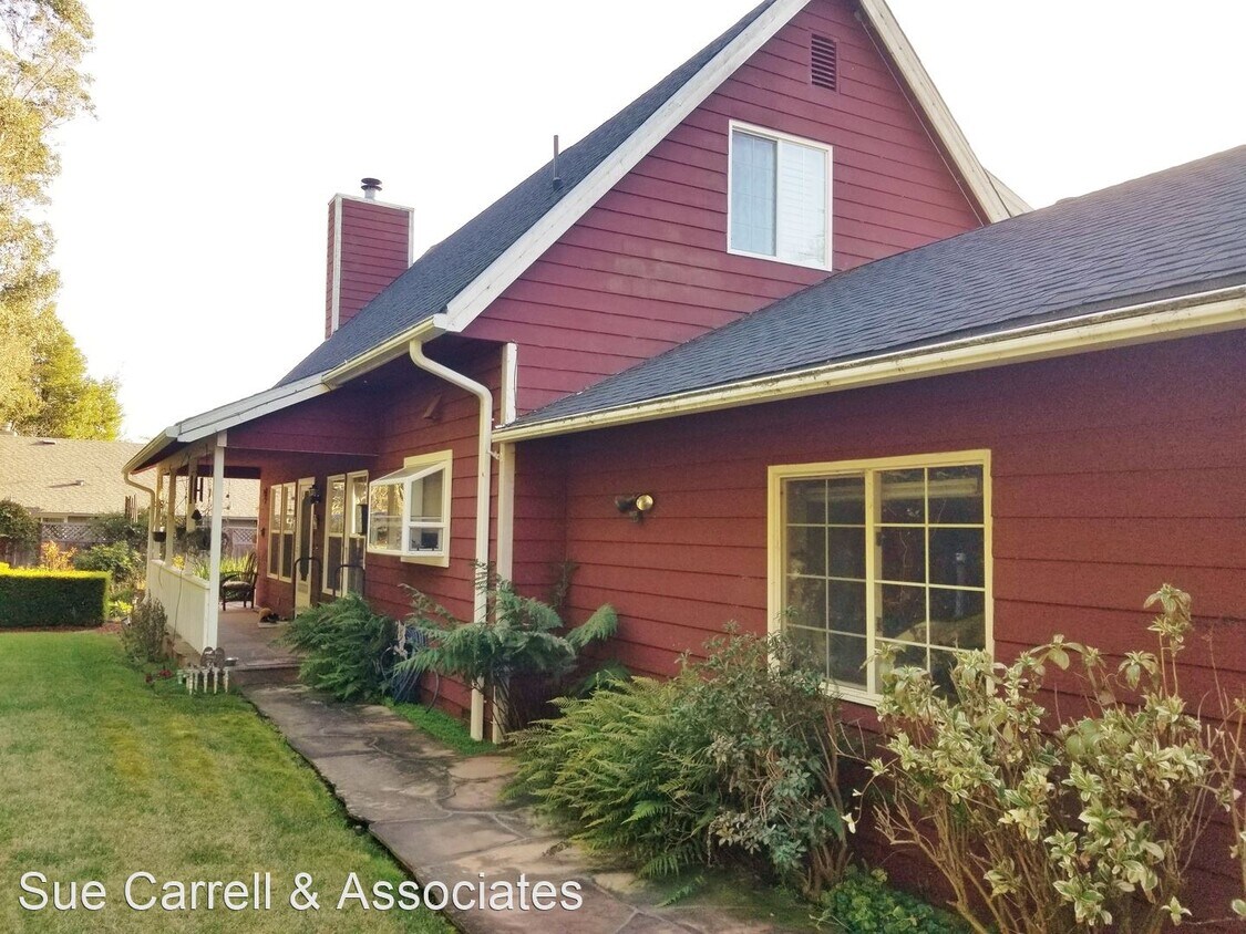 3 br, 2 bath House 8893 Ave House Rental in Sebastopol