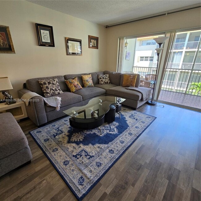 Foto del edificio - 2097 S Ocean Dr