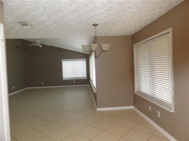 Building Photo - 23810 Tayloe House Ln