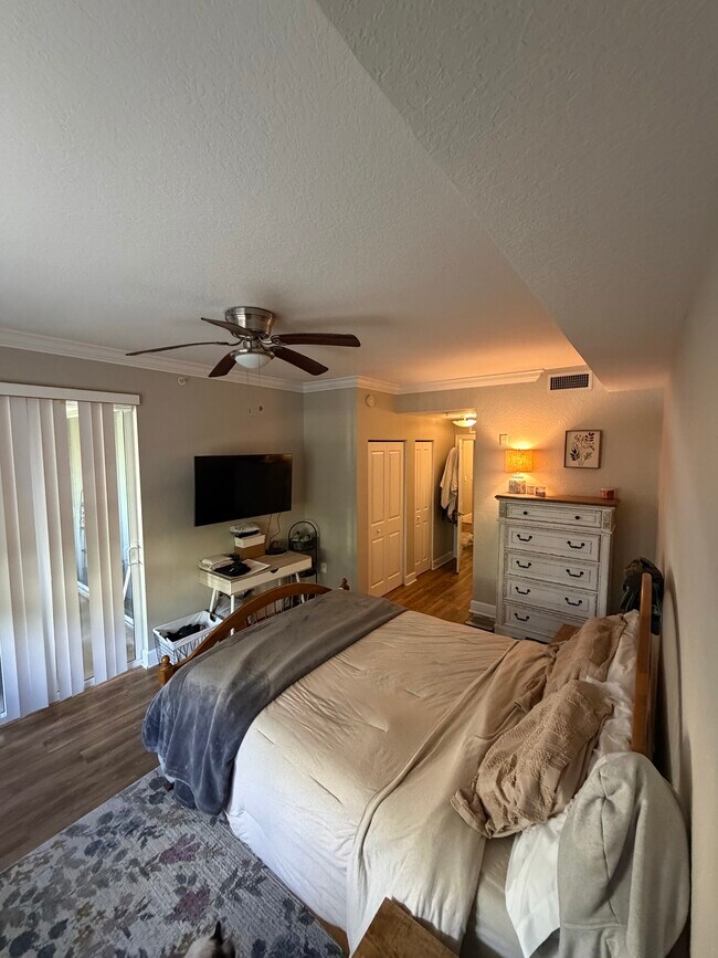 Foto del edificio - 4202 Renaissance Way