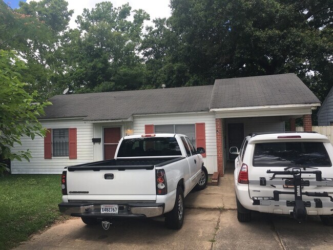 Building Photo - Clean and cute 2 bedroom in Sunset Acres