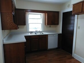 Building Photo - 619 Brown Ave