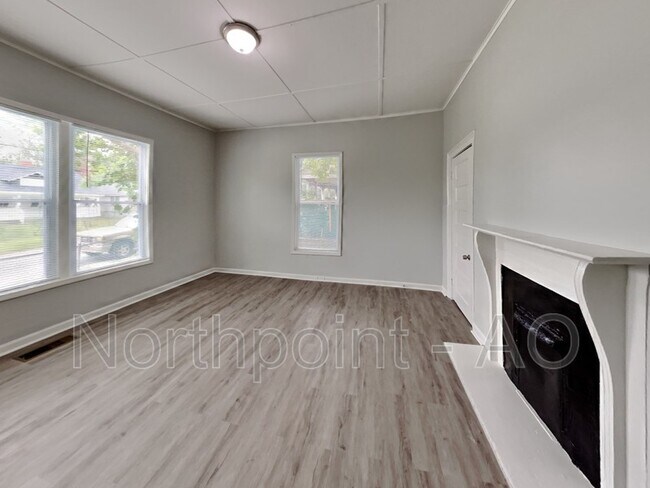 Foto del edificio - 64 Poplar St