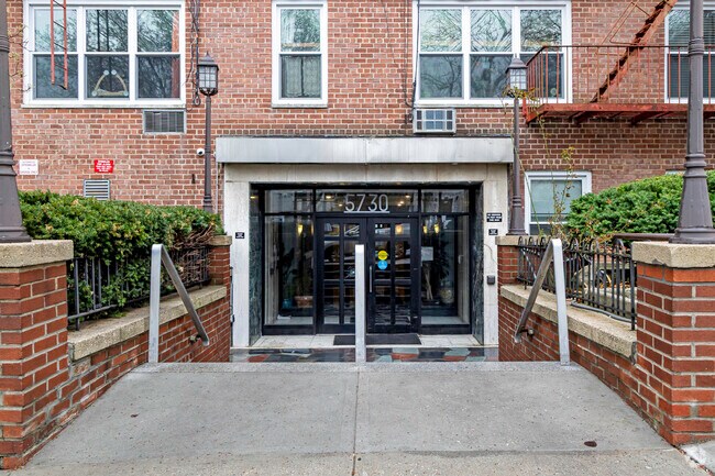 Entrance - 5730 Mosholu Ave
