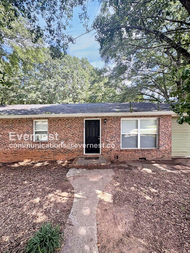Primary Photo - 525 Landers St