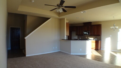 Foto del edificio - NICE 2 BEDROOM TOWNHOME LOCATED IN PLANO, TX!