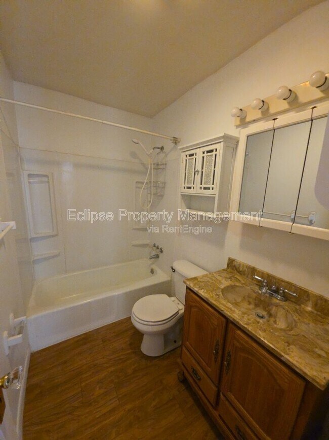 Foto del edificio - 503 Brown Ave