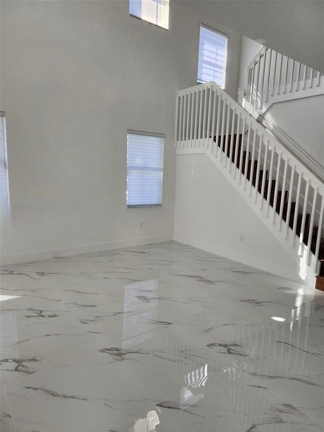 Foto del edificio - 8465 NW 108th Path