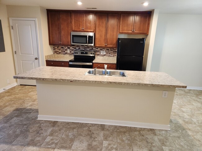 Building Photo - 1344 Stone Rdg Pk Lp