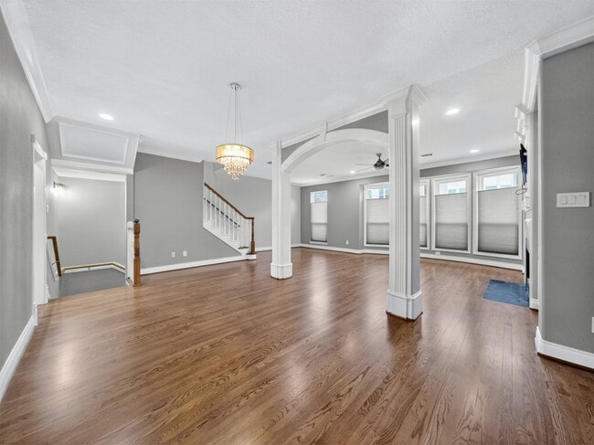 Building Photo - 1978 Indiana St