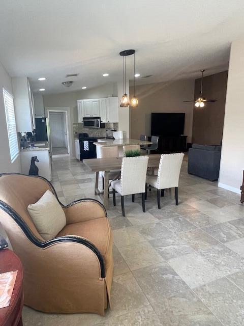 Building Photo - 2804 Rio Claro Dr N