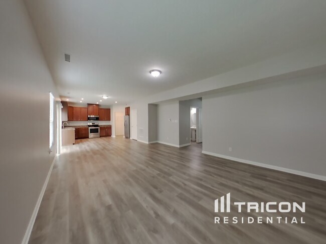 Building Photo - 10433 Long Branch Dr