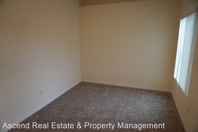 Building Photo - 4 br, 2 bath House - 1101 Guadalupe Ave