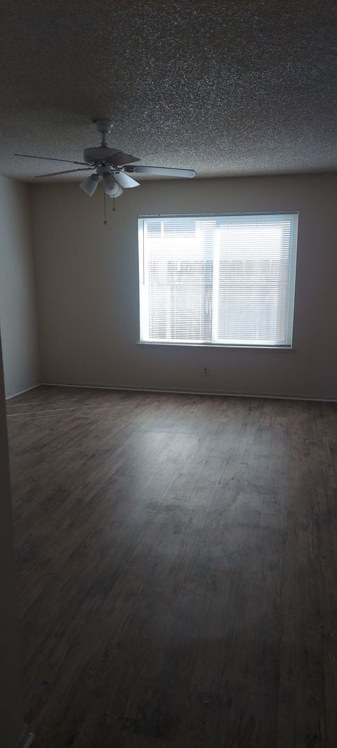 Foto del edificio - 1040 E Donna Dr