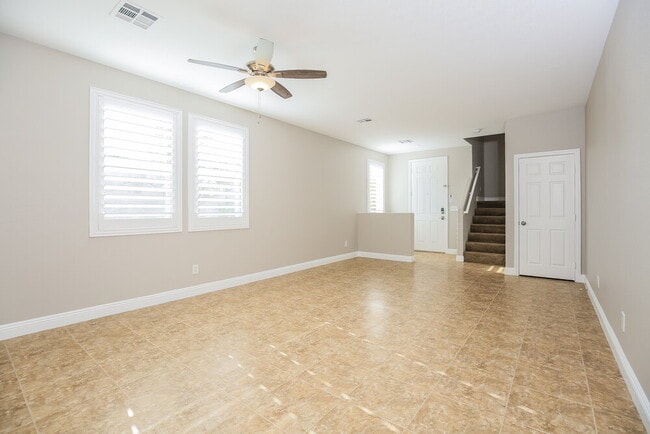 Building Photo - 3398 Jasmine Vine Ct