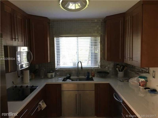 Foto del edificio - 15584 SW 103rd St