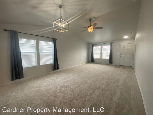 Foto del edificio - 3 br, 2 bath House - 1772 E. Celbridge St.