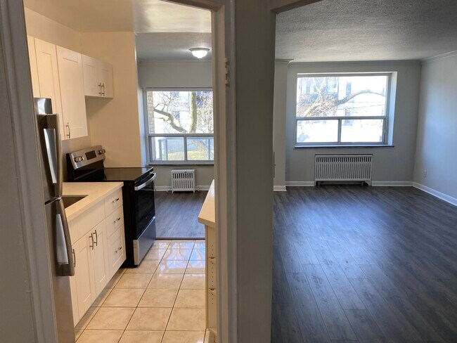 front view of kitchen, dining area and living room - 45 Gardiner Rd