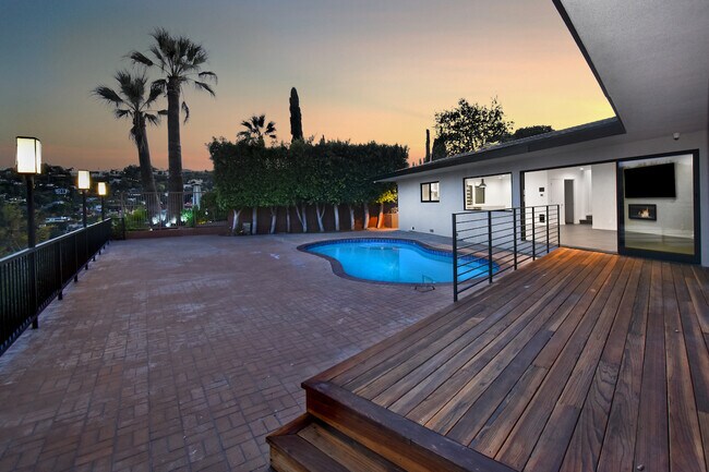 Backyard at Golden Hour - 3808 Beverly Ridge Dr