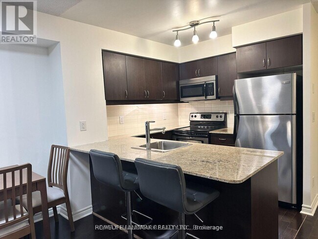 Building Photo - 27-427 Rean Dr