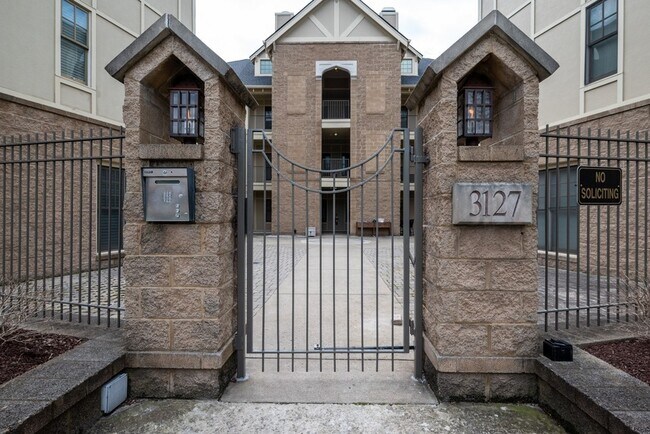 Foto del edificio - 3127 Long Blvd