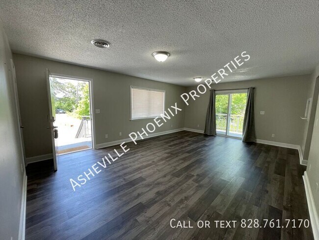 Foto del edificio - 90 Bradley Branch Rd