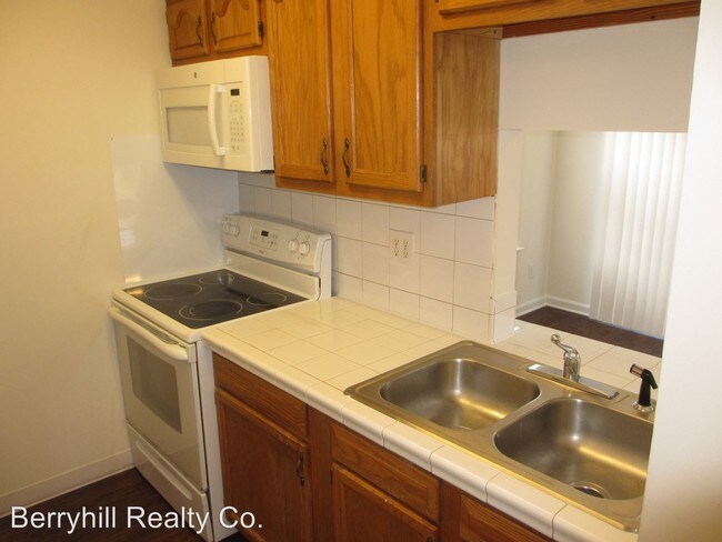Building Photo - 5624 Stardust Dr