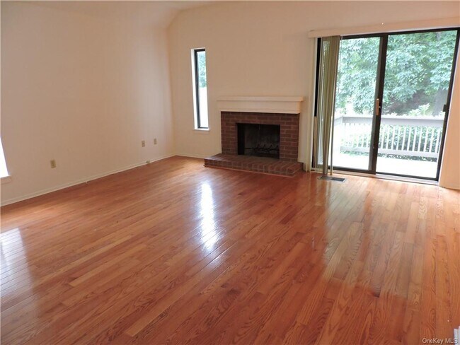 Building Photo - 237 Heritage Hills Dr