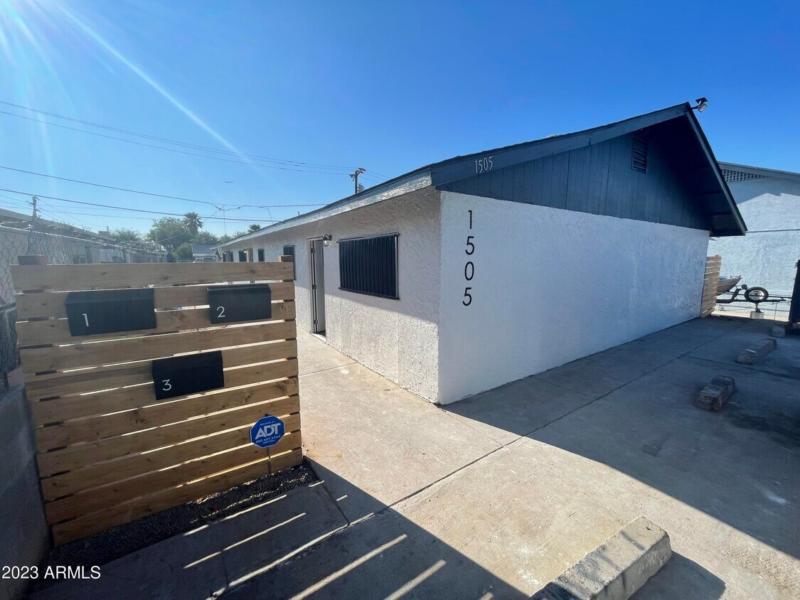 1505 W McKinley St Unit 2, Phoenix, AZ 85007 Apartment for Rent in Phoenix, AZ