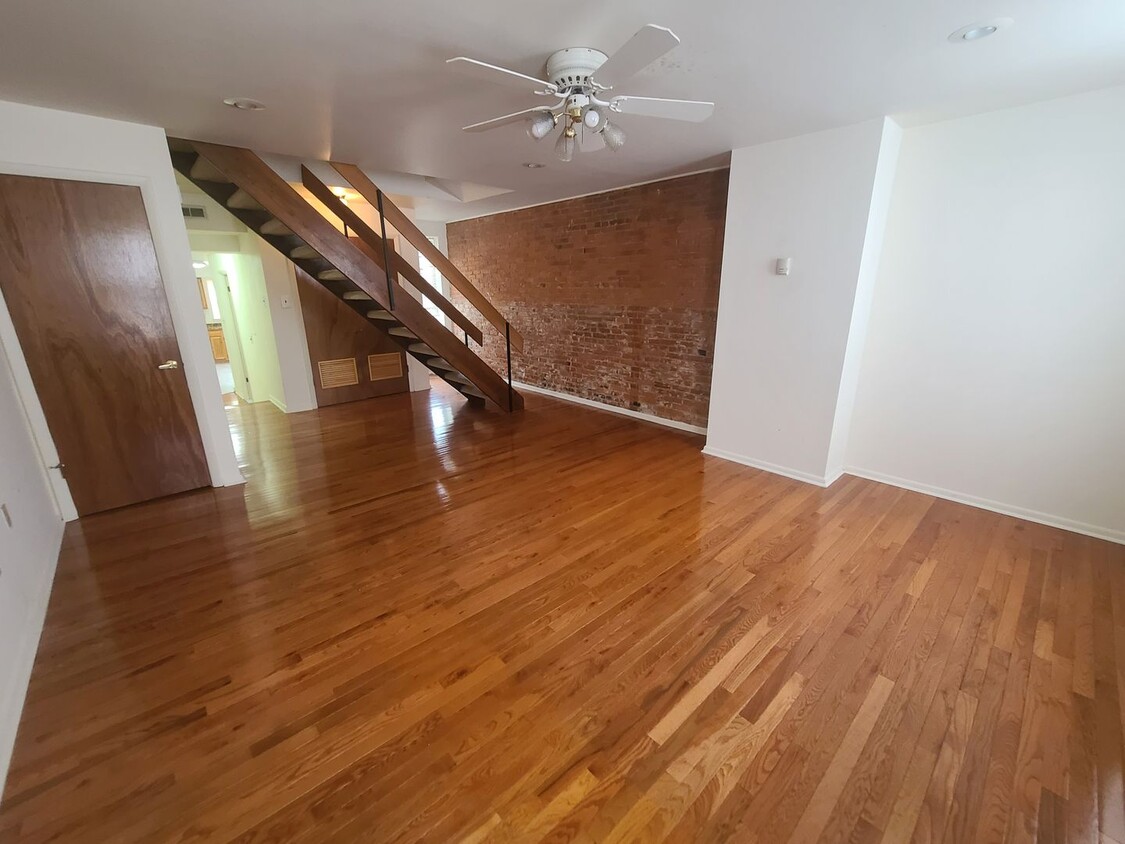 Primary Photo - 2115 Brandywine St