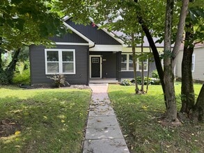 Building Photo - 618 Hiawassee Ave