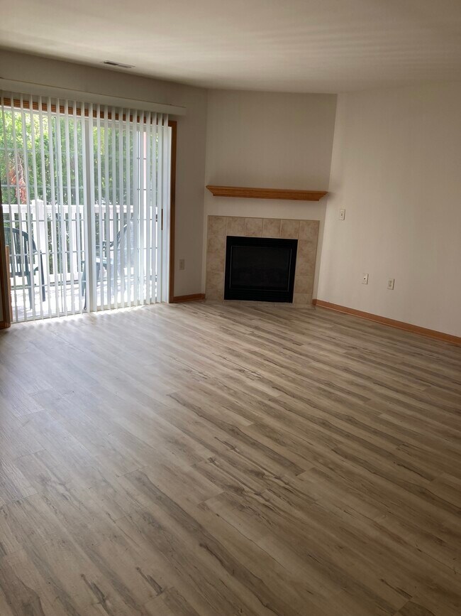 Foto del edificio - 3243 S 92nd St