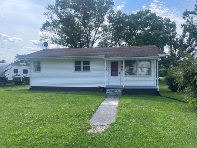 Building Photo - 3BR 1 BA House All Electric!
