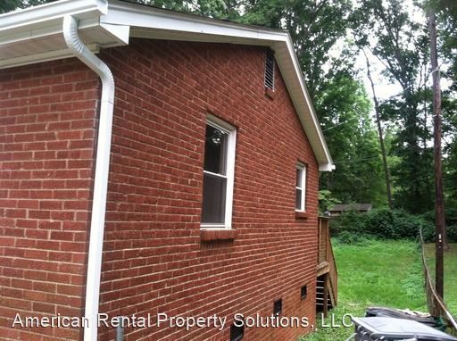 Building Photo - 1828 Finchley Dr