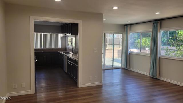 Foto del edificio - 981 Moonbeam Dr