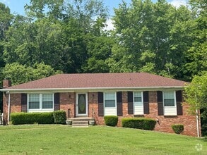 Building Photo - 323 Lockert Pl