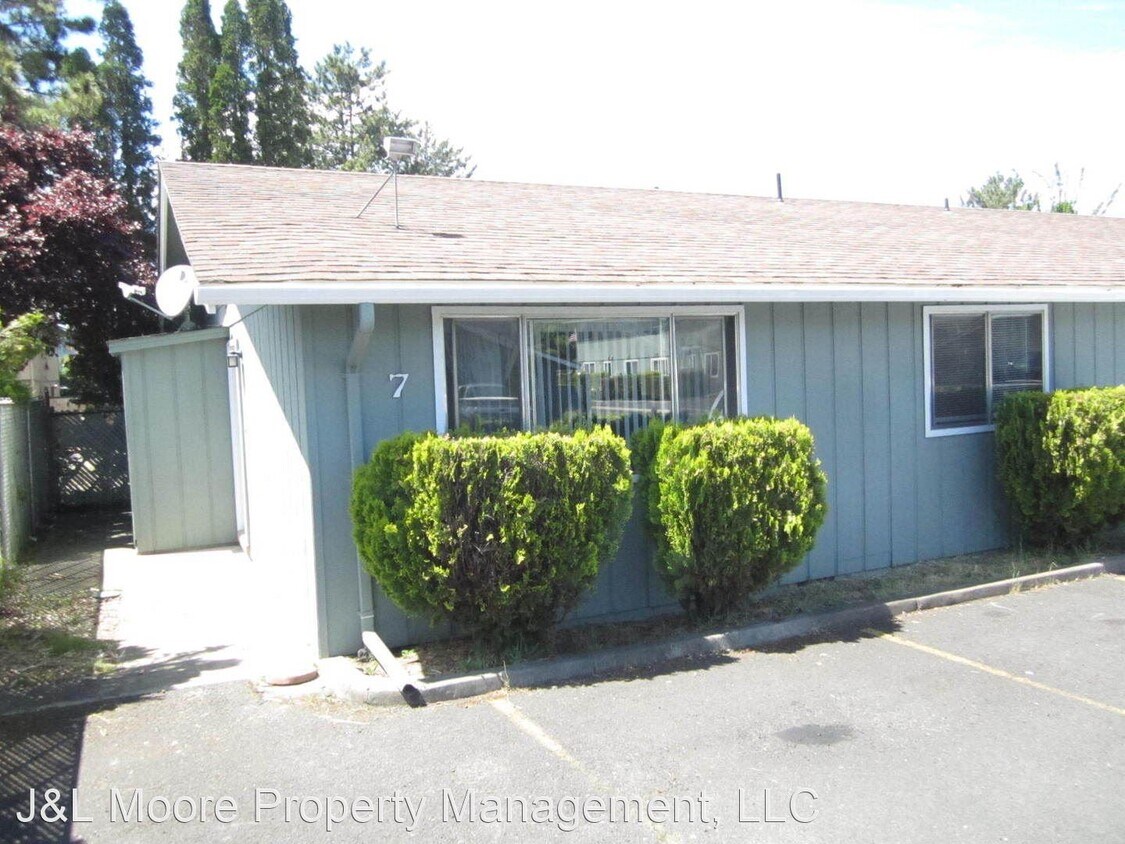 Primary Photo - 2173 N Keene Way Dr