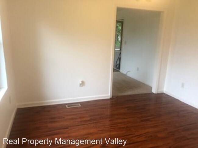 Foto del edificio - 3 br, 1 bath House - 108 Swans Lane