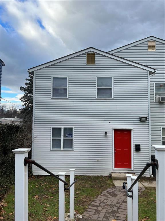 Primary Photo - 259 E Union St