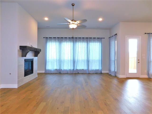 Foto del edificio - 2709 Finsbury Ct