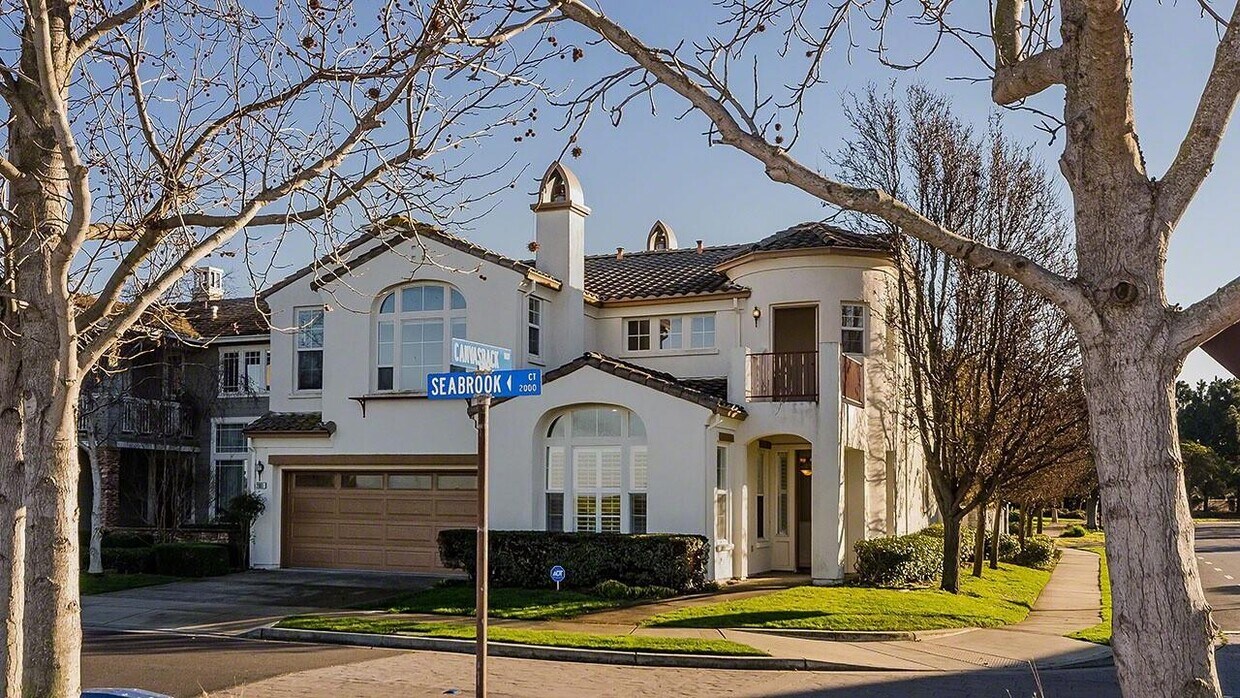 Foto principal - 2001 Seabrook Ct