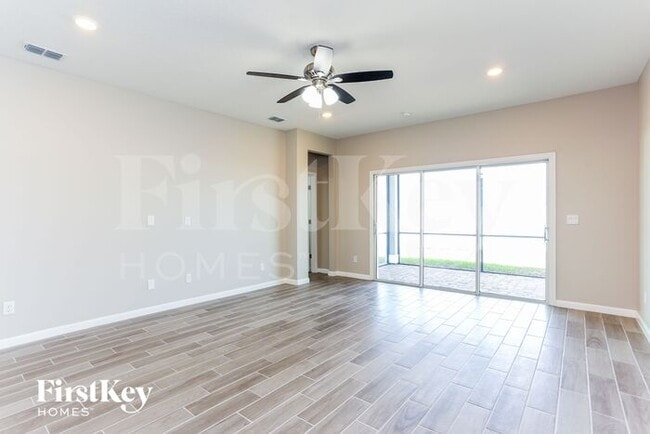 Building Photo - 1633 Mathews Manor Dr