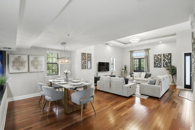 Building Photo - 14545 Damai Ln