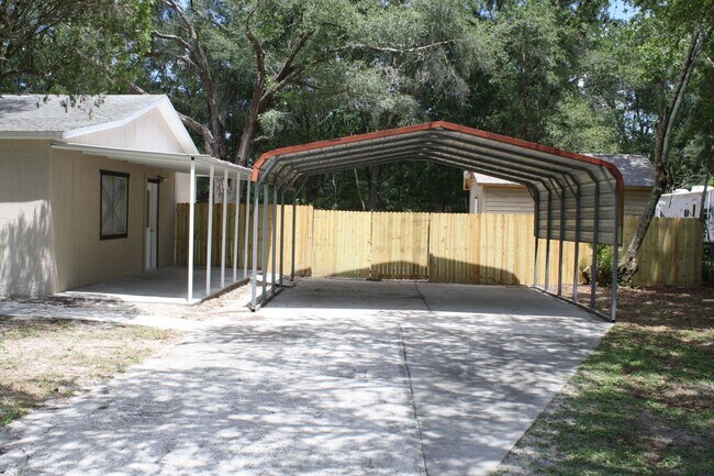 Foto del edificio - Very nice 4 bedroom 2 bath in beautiful se...