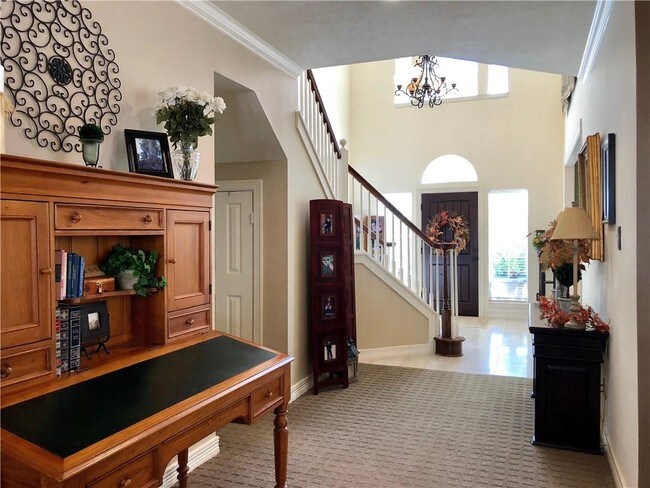 Building Photo - 2123 Shumard Oak Ln