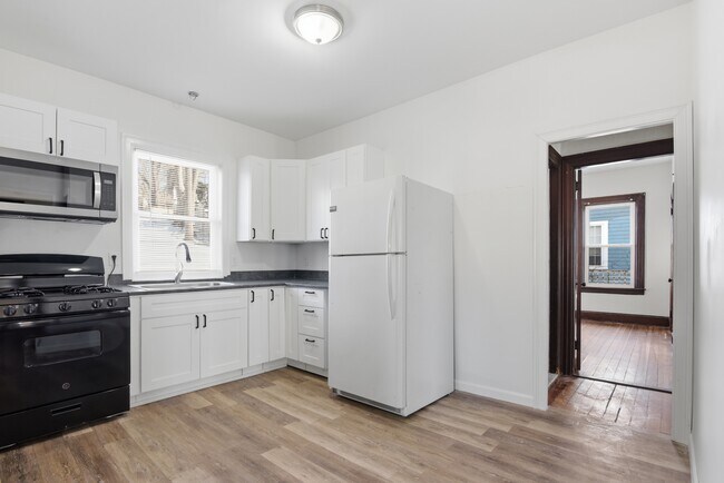 Foto del edificio - 341 Belmont St