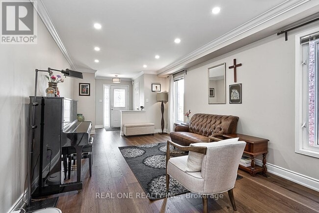 Building Photo - 5881 Blue Spruce Ave