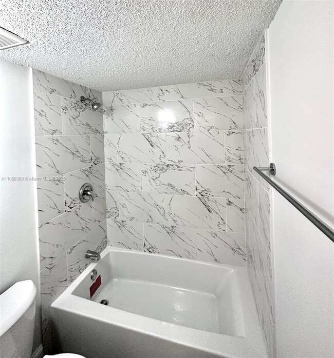 Foto del edificio - 4561 W McNab Rd